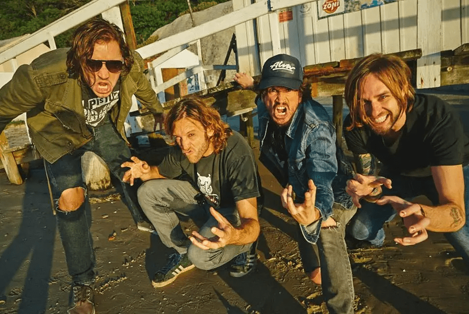 Medulla, Magüerbes, Water Rats e Mundo Alto promovem show em SP