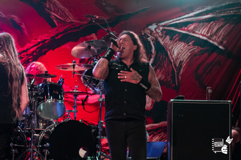 Testament em Curitiba: uma noite de thrash e muita conexão com o público